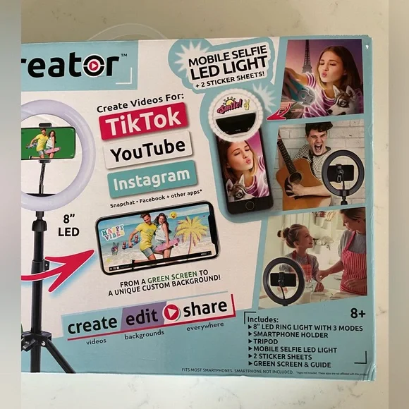 Studio Creator Video Creator Kit Light with Green Screen and Phone Mount Tripod. - Picture 6 of 7
